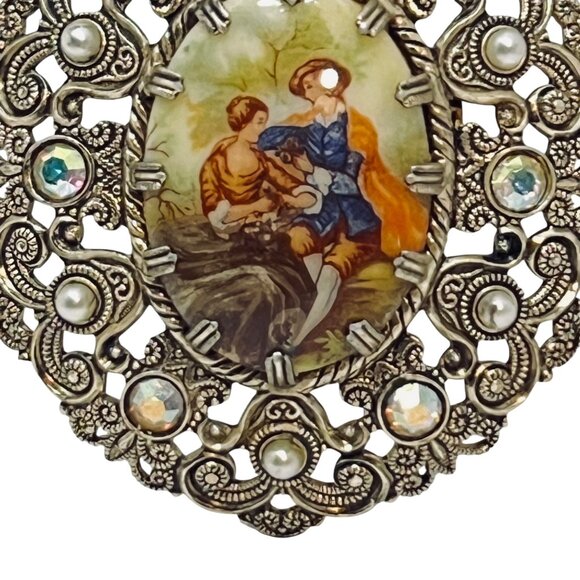 German Silver Tone Porcelain Brooch With Clear Rhinestones & Faux Pearls (5768) - Picture 3 of 6